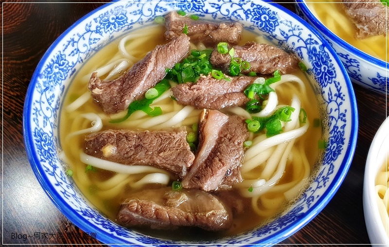 苗栗大鼎夏荷牛肉麵館(豆花吃到飽+垂坤旗艦店旁) 18.jpg 苗栗大鼎夏荷牛肉麵館(豆花吃到飽+垂坤旗艦店旁) 18.jpg