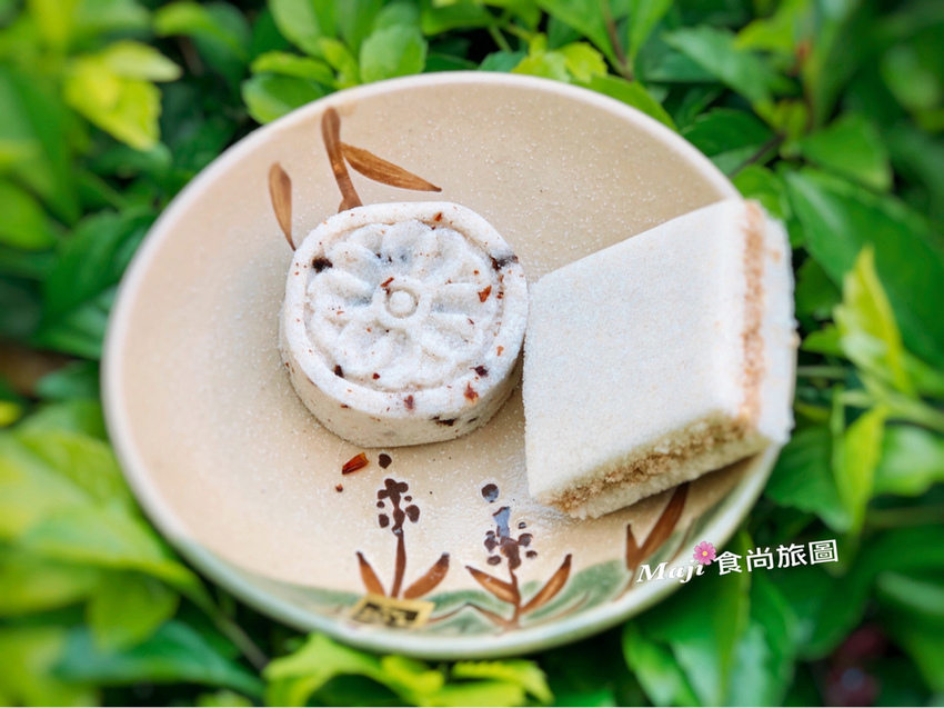 /tmp/php5iG6v6 /tmp/php5iG6v6