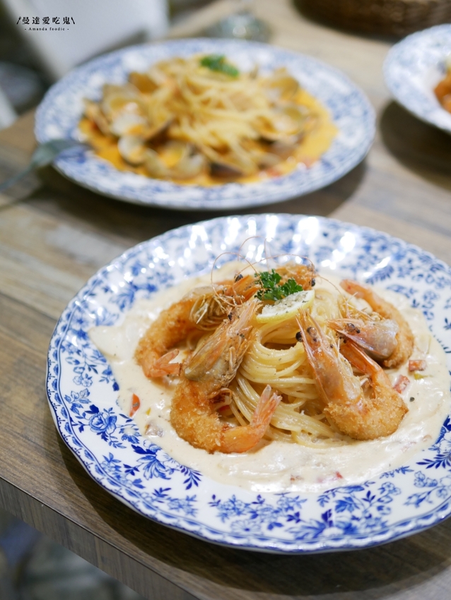 美翻天！女孩們最愛的質感森林系餐廳是它『JAI 宅』兼具視覺和味覺的澎湃饗宴，爆炸蛤蠣麵點起來！新竹美食｜巨城美食｜新竹義大利麵 - 曼達愛吃鬼