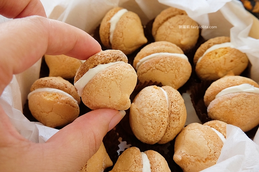 牛胖の手作鹽可頌。每日限量、出爐秒殺!爆餡「極黑起司鹽可頌」、想吃記得先預訂! @蹦啾♥謝蘿莉 La vie heureuse