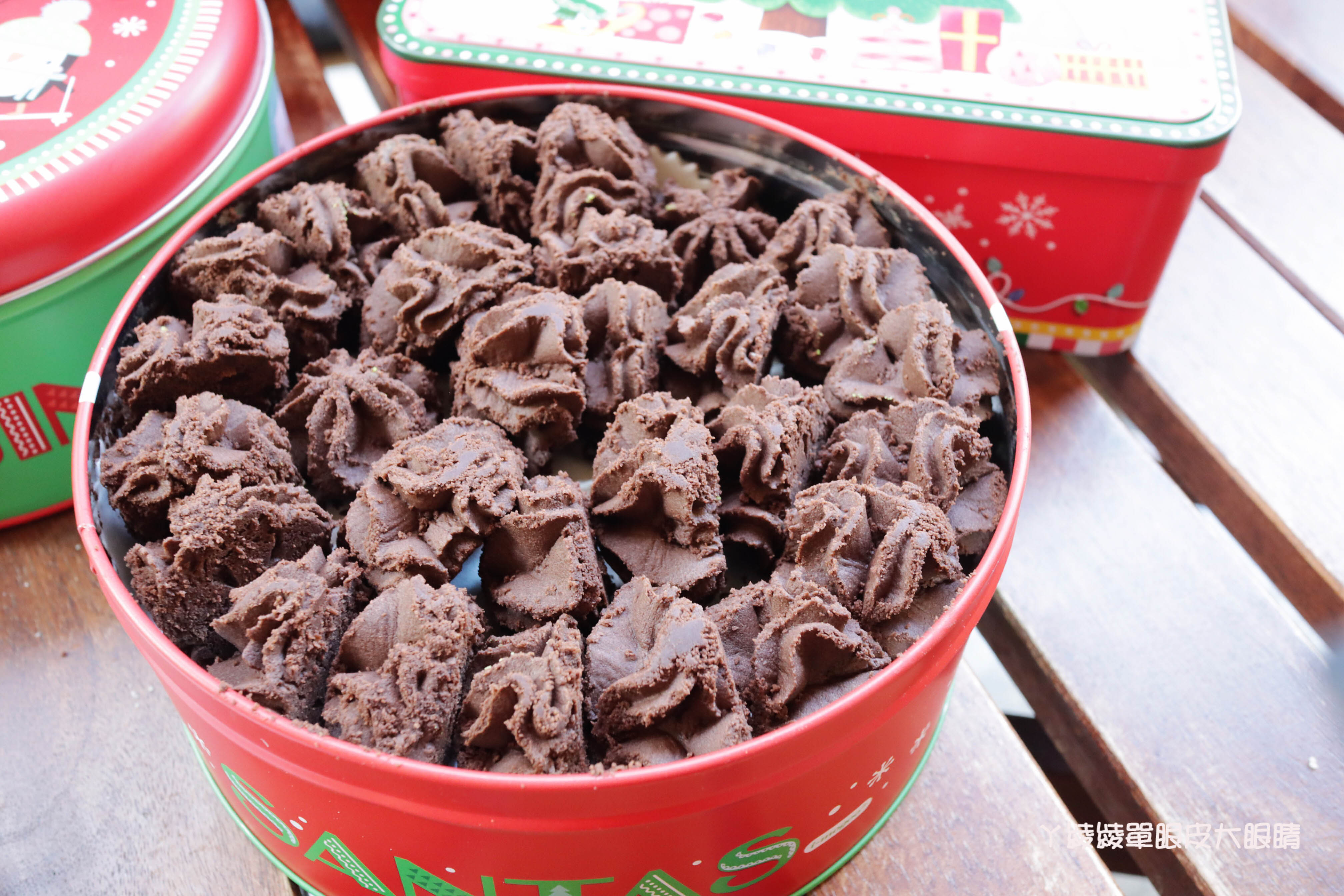 愛威鐵盒餅乾新竹巨城快閃店開跑!超人氣涮嘴曲奇餅乾聖誕鐵盒強勢回歸,新竹人買起來