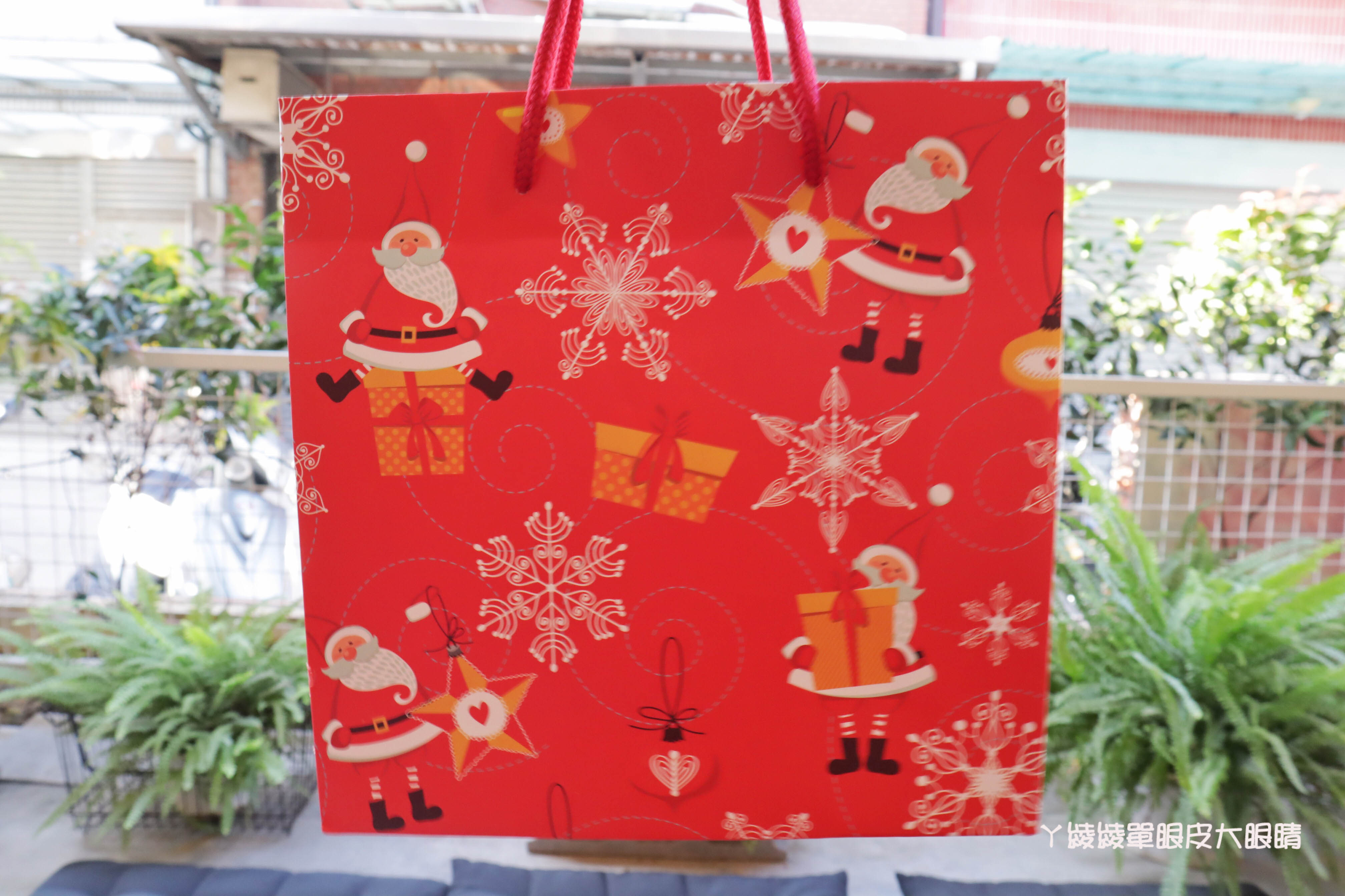 愛威鐵盒餅乾新竹巨城快閃店開跑!超人氣涮嘴曲奇餅乾聖誕鐵盒強勢回歸,新竹人買起來