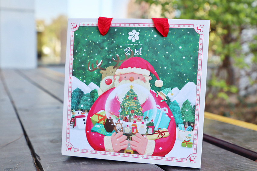 新竹巨城週年慶開跑！愛威鐵盒曲奇餅乾強勢回歸，超人氣涮嘴曲奇餅乾推出聖誕節限定盒款