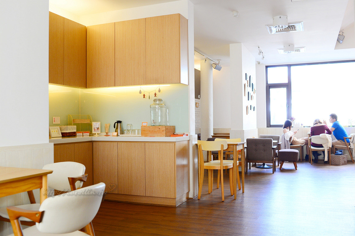 【美食】台中。西區《Belle Journée 貝爵妮法式點心坊》精誠商圈下午茶 - 卡琳。摸魚兒趣