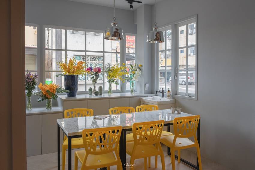 source: imgur.com 高雄楠梓|Annio安妞韓食-花香滿溢,宛如花店般的韓式料理店