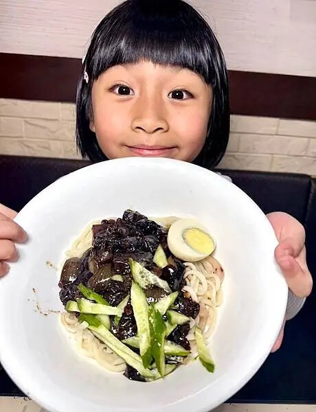 台中北屯區-非常石鍋-必吃韓式料理-體驗韓服 台中北屯區-非常石鍋-必吃韓式料理-體驗韓服