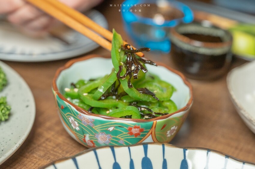 新北市永和區永和美食｜四貝串燒居酒屋～職人串燒料理美味程度滿點，越晚氣氛越棒，三五好友聚餐選這間準沒錯、永安市場