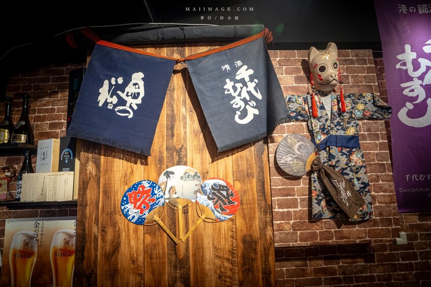 新北市永和區永和美食｜四貝串燒居酒屋～職人串燒料理美味程度滿點，越晚氣氛越棒，三五好友聚餐選這間準沒錯、永安市場