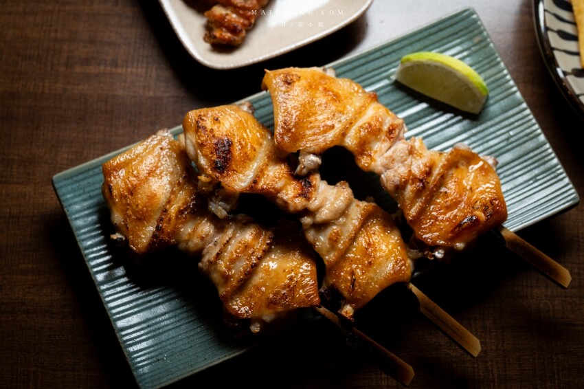 新北市永和區永和美食｜四貝串燒居酒屋～職人串燒料理美味程度滿點，越晚氣氛越棒，三五好友聚餐選這間準沒錯、永安市場