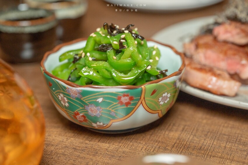 新北市永和區永和美食｜四貝串燒居酒屋～職人串燒料理美味程度滿點，越晚氣氛越棒，三五好友聚餐選這間準沒錯、永安市場