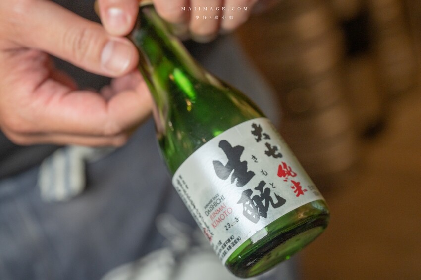 新北市永和區永和美食｜四貝串燒居酒屋～職人串燒料理美味程度滿點，越晚氣氛越棒，三五好友聚餐選這間準沒錯、永安市場