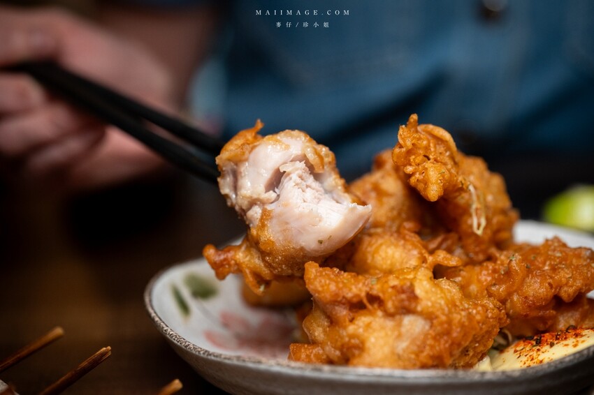 新北市永和區永和美食｜四貝串燒居酒屋～職人串燒料理美味程度滿點，越晚氣氛越棒，三五好友聚餐選這間準沒錯、永安市場