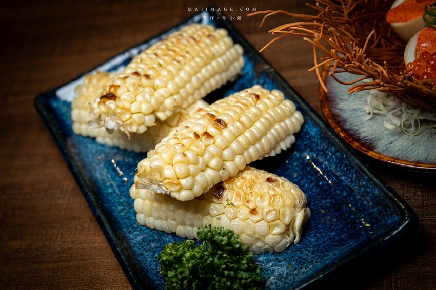 新北市永和區永和美食｜四貝串燒居酒屋～職人串燒料理美味程度滿點，越晚氣氛越棒，三五好友聚餐選這間準沒錯、永安市場