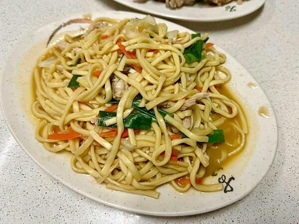 釣蝦場竟然不能釣蝦?物美價廉的麻辣臭豆腐與熱炒,CP值爆表 釣蝦場竟然不能釣蝦?物美價廉的麻辣臭豆腐與熱炒,CP值爆表