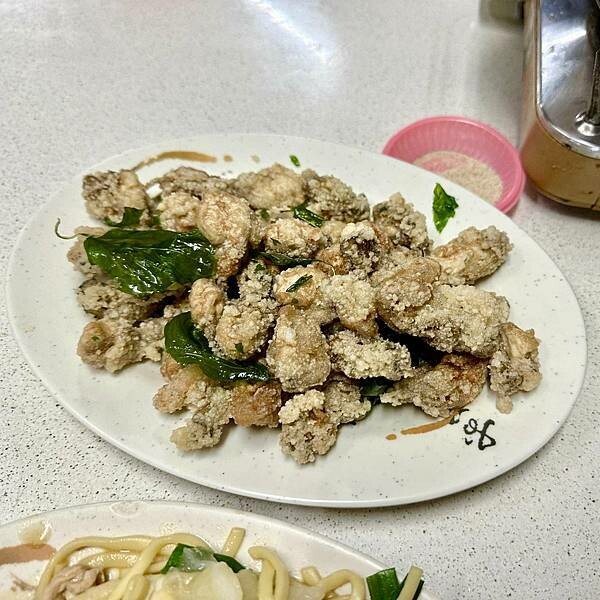 釣蝦場竟然不能釣蝦?物美價廉的麻辣臭豆腐與熱炒,CP值爆表 釣蝦場竟然不能釣蝦?物美價廉的麻辣臭豆腐與熱炒,CP值爆表