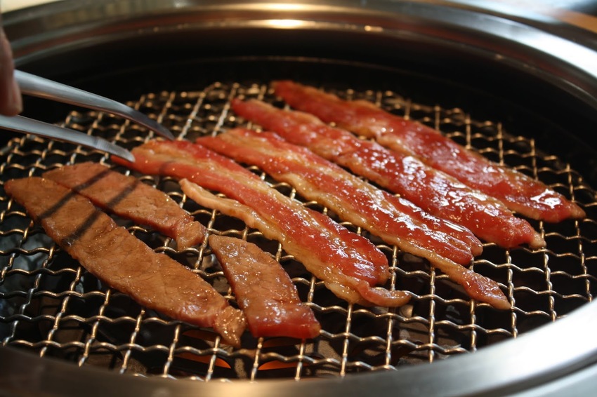 【板橋美食】小秘苑燒肉餐酒-高品質單點燒肉推薦,每一道料理都水準之上還有多種酒類可選擇/新北耶誕城附近美食/板橋燒肉推薦/板橋餐酒館推薦