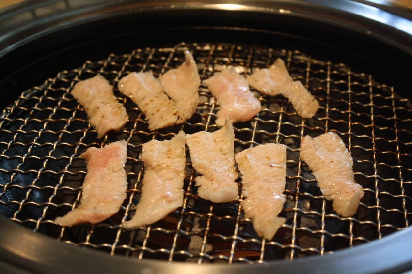 【板橋美食】小秘苑燒肉餐酒-高品質單點燒肉推薦,每一道料理都水準之上還有多種酒類可選擇/新北耶誕城附近美食/板橋燒肉推薦/板橋餐酒館推薦