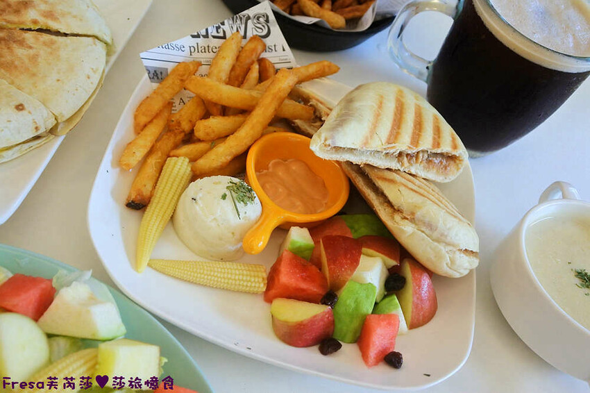 台南早午餐【好點Better Brunch】澎派系大份量全日供餐.沙拉加倍超貼心!推薦義大利麵/起司蛋薄餅│輕食飲料│安平美食 - Fresa芙芮莎♥莎旅憶食