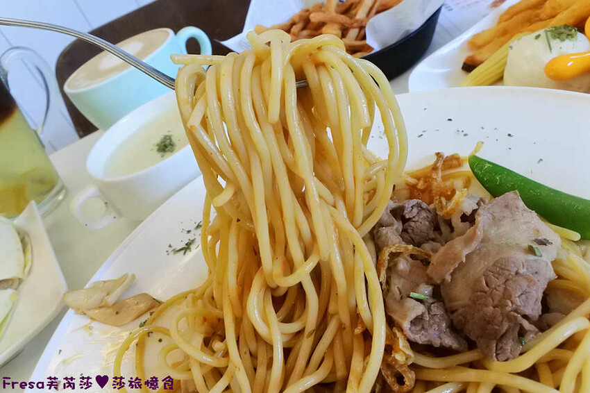台南早午餐【好點Better Brunch】澎派系大份量全日供餐.沙拉加倍超貼心!推薦義大利麵/起司蛋薄餅│輕食飲料│安平美食 - Fresa芙芮莎♥莎旅憶食