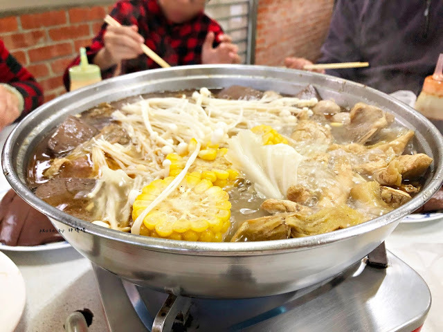 【南投 中寮】炮哥薑母鴨/羊肉爐🍲老饕才知道的隱密薑母鴨,在地人推薦,湯頭鮮甜,吃過就回不去了,宵夜場也沒問題,心中第一名的薑母鴨👍