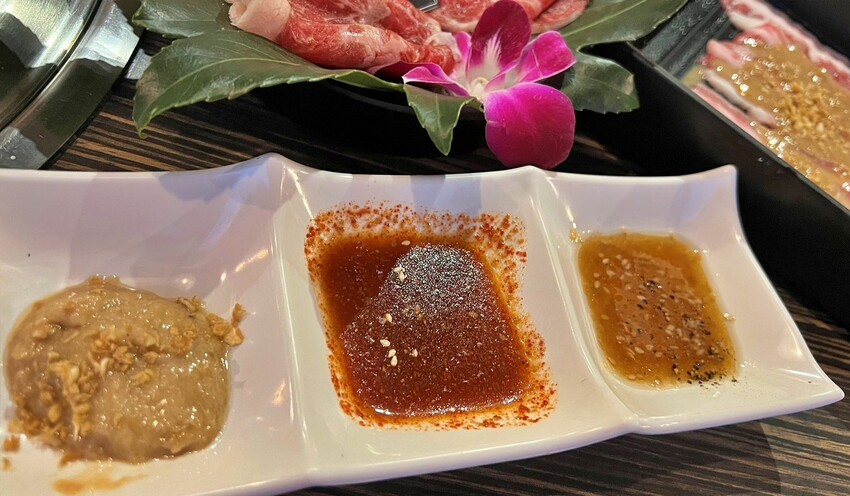 燒肉眾淡水老街店|燒肉眾周年慶,燒肉動漫節,還有鬼滅之刃抽獎活動喔,免費升級100元整隻龍蝦任你吃‼️