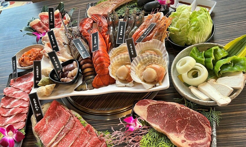 燒肉眾淡水老街店|燒肉眾周年慶,燒肉動漫節,還有鬼滅之刃抽獎活動喔,免費升級100元整隻龍蝦任你吃‼️