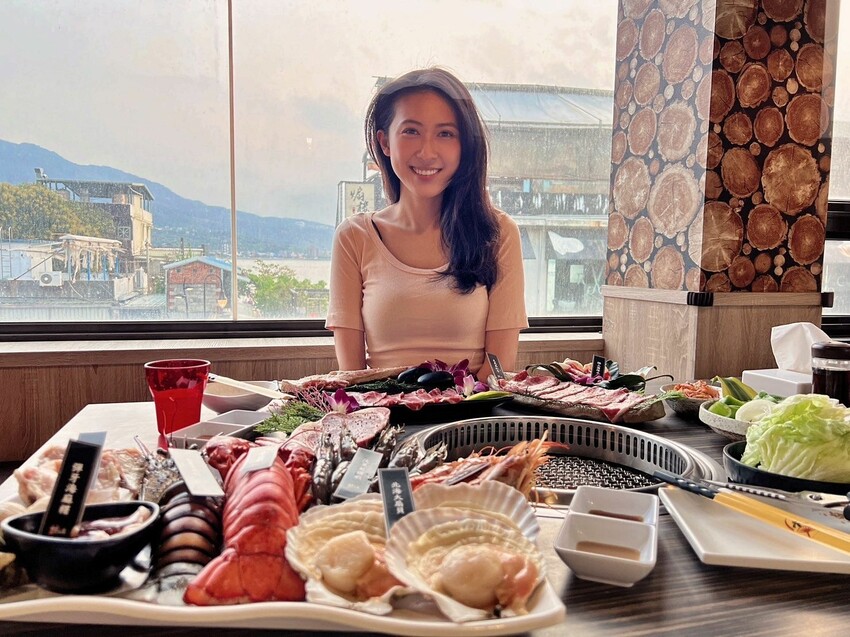 燒肉眾淡水老街店|燒肉眾周年慶,燒肉動漫節,還有鬼滅之刃抽獎活動喔,免費升級100元整隻龍蝦任你吃‼️