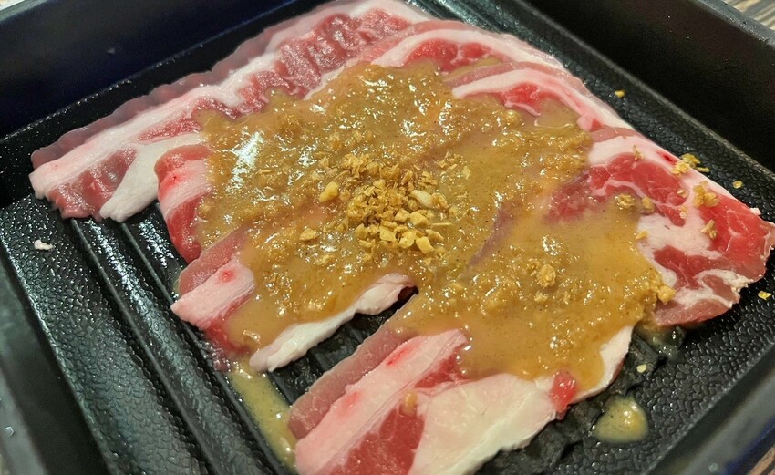 燒肉眾淡水老街店|燒肉眾周年慶,燒肉動漫節,還有鬼滅之刃抽獎活動喔,免費升級100元整隻龍蝦任你吃‼️