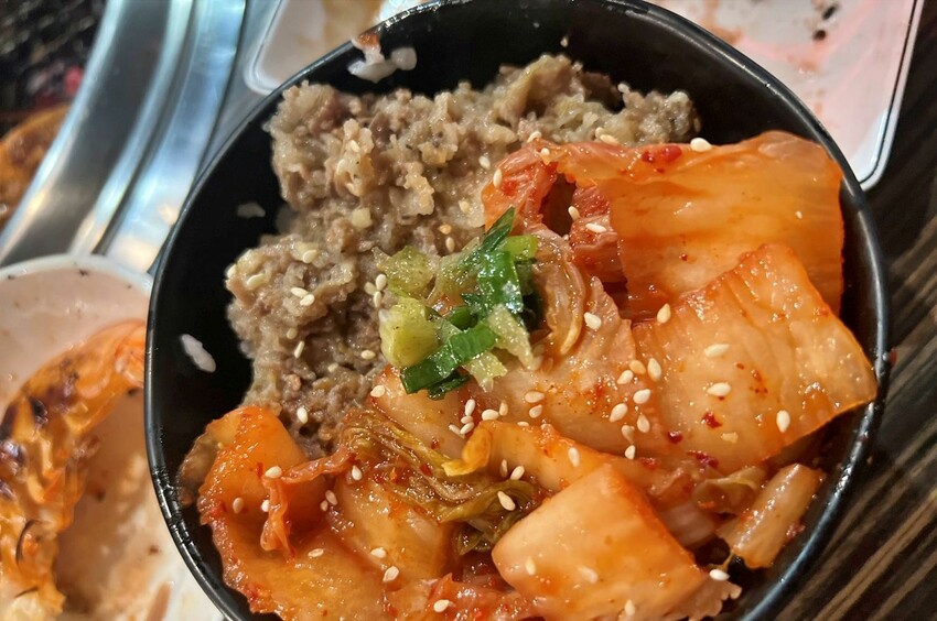 燒肉眾淡水老街店|燒肉眾周年慶,燒肉動漫節,還有鬼滅之刃抽獎活動喔,免費升級100元整隻龍蝦任你吃‼️