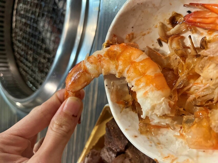 燒肉眾淡水老街店|燒肉眾周年慶,燒肉動漫節,還有鬼滅之刃抽獎活動喔,免費升級100元整隻龍蝦任你吃‼️