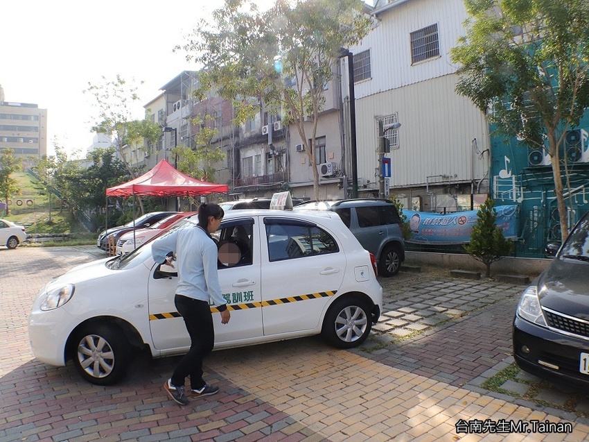 台南駕訓班女教練推薦｜台南道路駕駛教練｜台南有駕照不敢開車｜台南學開車｜台南駕訓班教練推薦｜台南駕訓班推薦｜台南駕訓班原地考照｜台南駕訓班報名｜崑山駕訓班18號朱教練