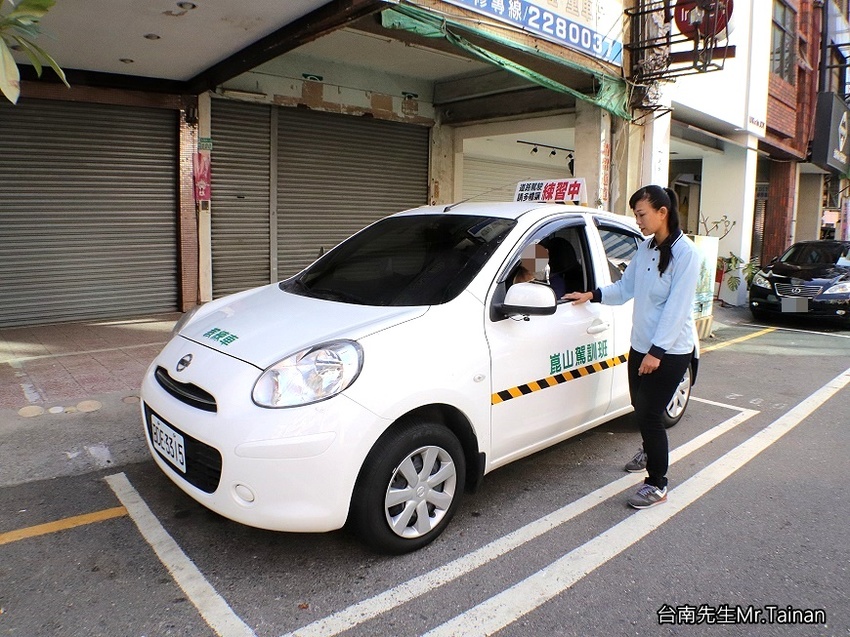 台南駕訓班女教練推薦｜台南道路駕駛教練｜台南有駕照不敢開車｜台南學開車｜台南駕訓班教練推薦｜台南駕訓班推薦｜台南駕訓班原地考照｜台南駕訓班報名｜崑山駕訓班18號朱教練