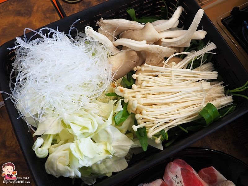 桃園中壢美食-泰美味銅盤燒烤-雙人銅盤烤肉只要299元,平價泰式美食就在小巷子裡 @民宿女王芽月-美食.旅遊.全台趴趴走