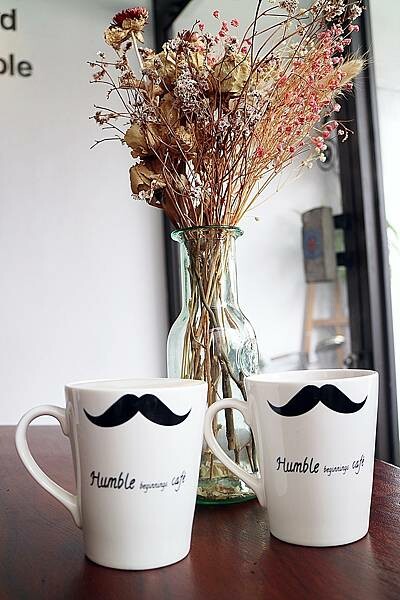 高雄市鼓山區凹子底餐廳推薦*【Humble Cafe 亨寶咖啡】用老屋、綠意點綴色彩,以豐富的食物搭配,是與姊妹聚餐的好選擇