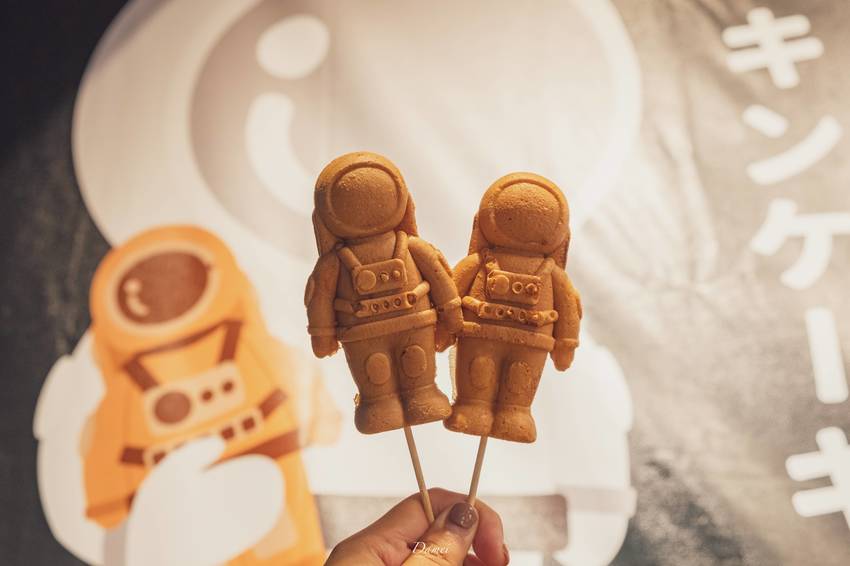 高雄苓雅|宇宙人雞蛋燒-年末最強的雞蛋糕,超可愛的宇宙人