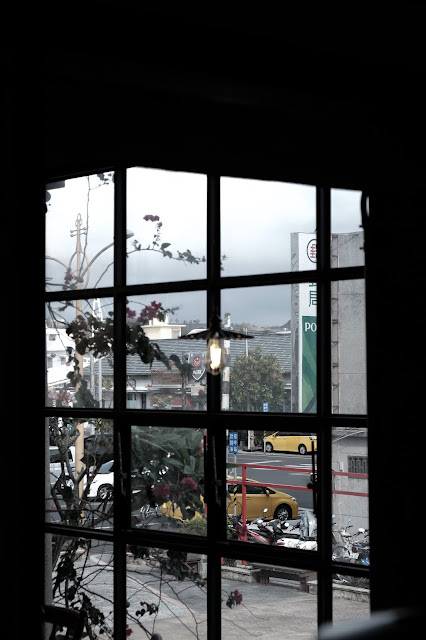 [春，屏東] 聞秋香而至，為伯虎停留 - 伯虎在二樓．恆春But Who