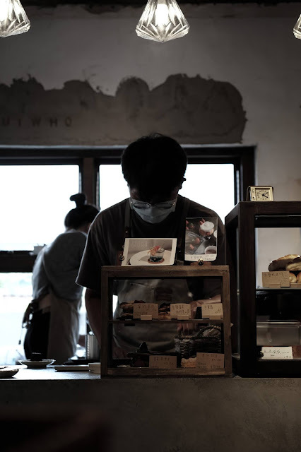 [春，屏東] 聞秋香而至，為伯虎停留 - 伯虎在二樓．恆春But Who