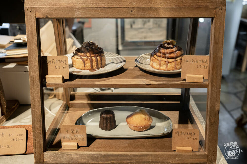 屏東縣恆春鎮伯虎在二樓 |恆春老街必訪計時咖啡館，絕美老宅玻璃屋，直接美到心坎裡～