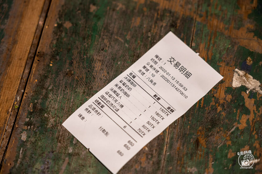 屏東縣恆春鎮伯虎在二樓 |恆春老街必訪計時咖啡館，絕美老宅玻璃屋，直接美到心坎裡～