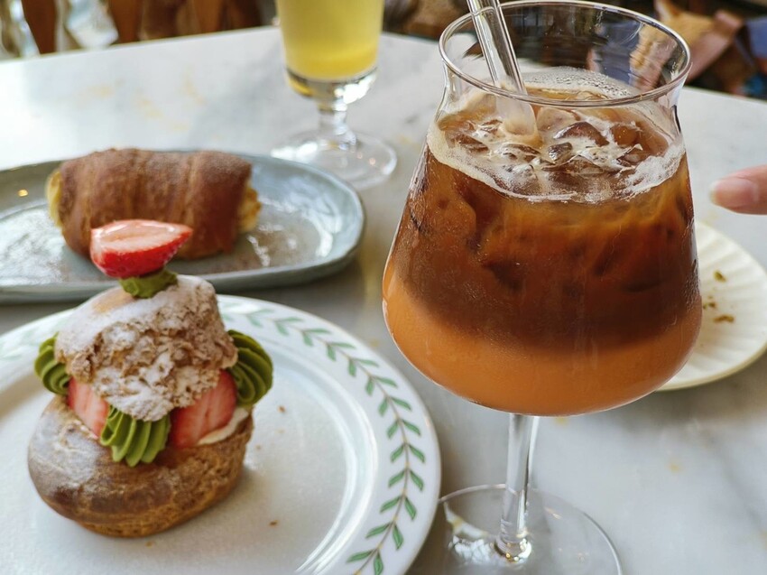 15787.jpg - 【屏東.恆春】伯虎在二樓咖啡廳。老宅玻璃屋甜點+泰奶咖啡+寵物友善需提籠