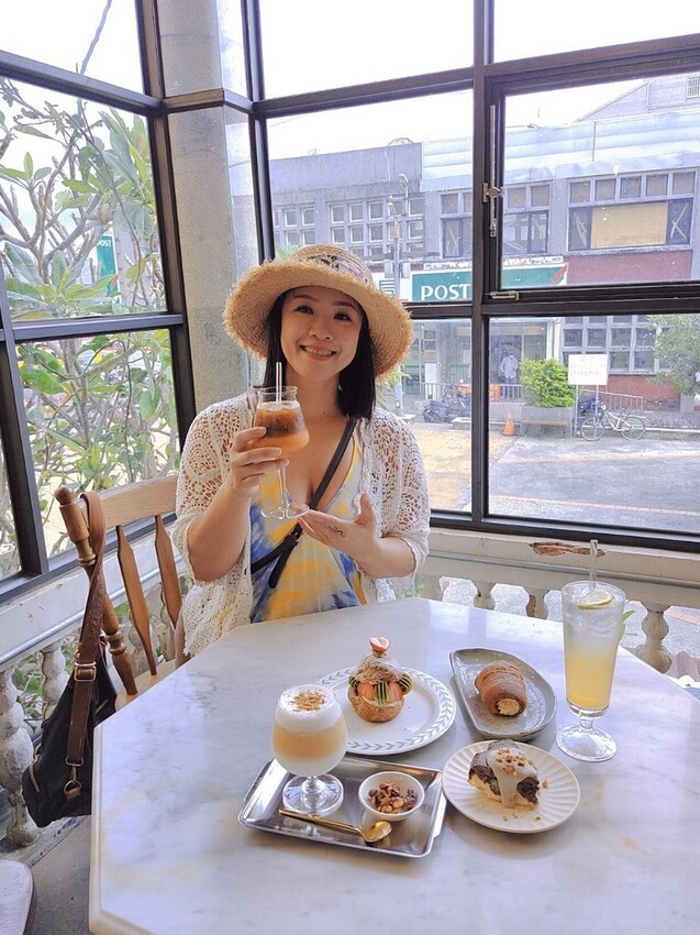 17506.jpg - 【屏東.恆春】伯虎在二樓咖啡廳。老宅玻璃屋甜點+泰奶咖啡+寵物友善需提籠