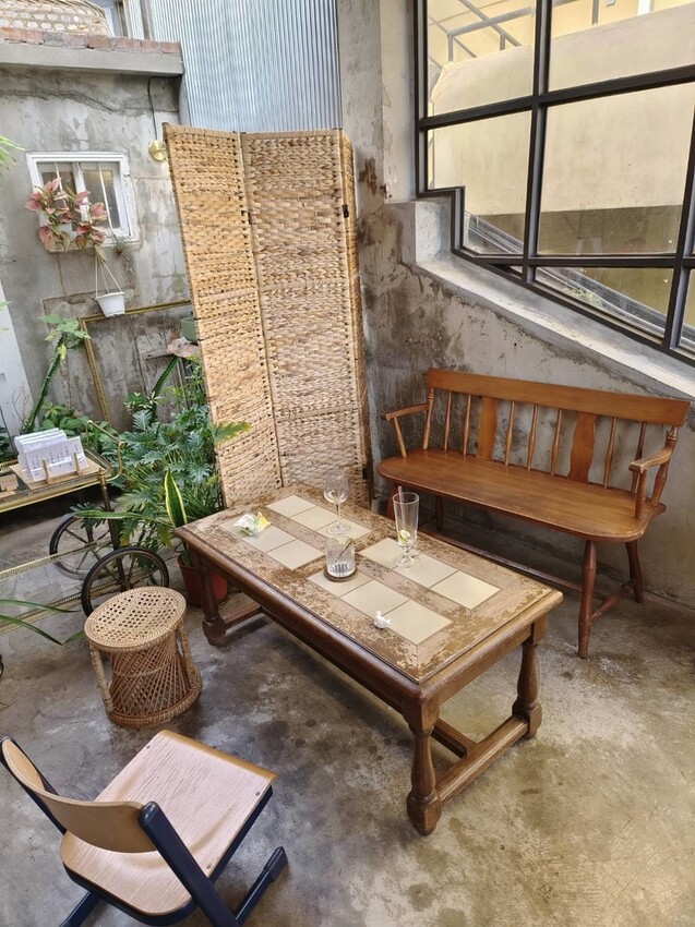 15798.jpg - 【屏東.恆春】伯虎在二樓咖啡廳。老宅玻璃屋甜點+泰奶咖啡+寵物友善需提籠