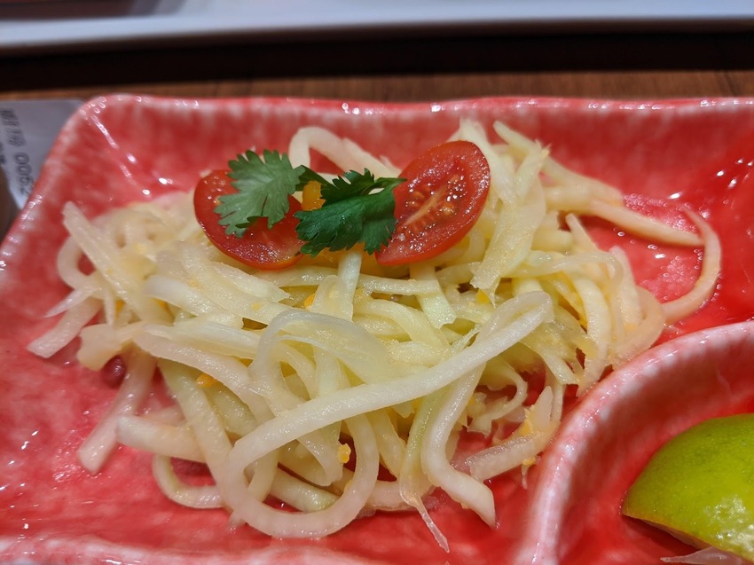 飛機河粉 涼拌木瓜 小菜 套餐 飛機河粉 涼拌木瓜 小菜 套餐