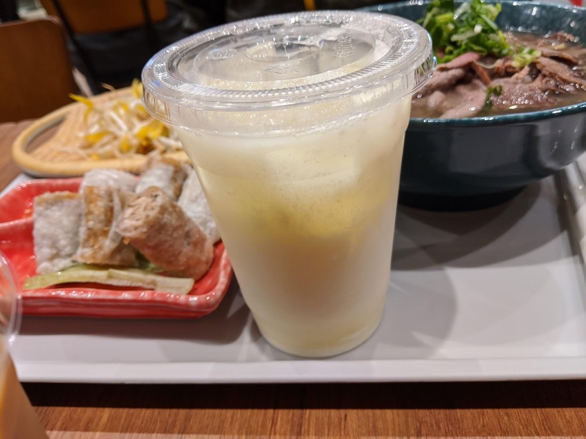 檸檬煉乳 飛機河粉 檸檬煉乳 飛機河粉