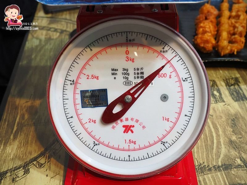 桃園中壢美食-精靈雞排新生店-比臉大雞排超平價，多汁鮮甜的雞翅絕對要大推  (邀約) @民宿女王芽月-美食.旅遊.全台趴趴走