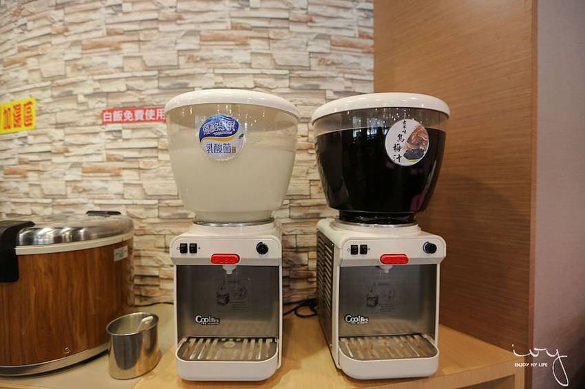 台中50年老字號平價火鍋店,爆量肉盤只要330元,可麗亞石頭火鍋