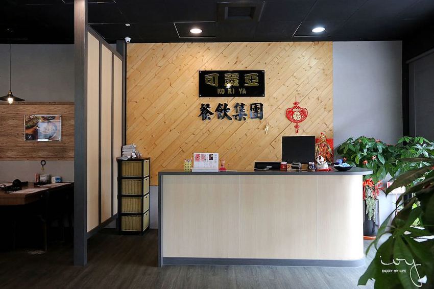 台中50年老字號平價火鍋店,爆量肉盤只要330元,可麗亞石頭火鍋