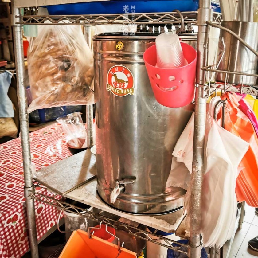 [台南意麵]北區王媽媽汕頭意麵,創立於1968年,50多年老滋味!滷味,餛飩湯