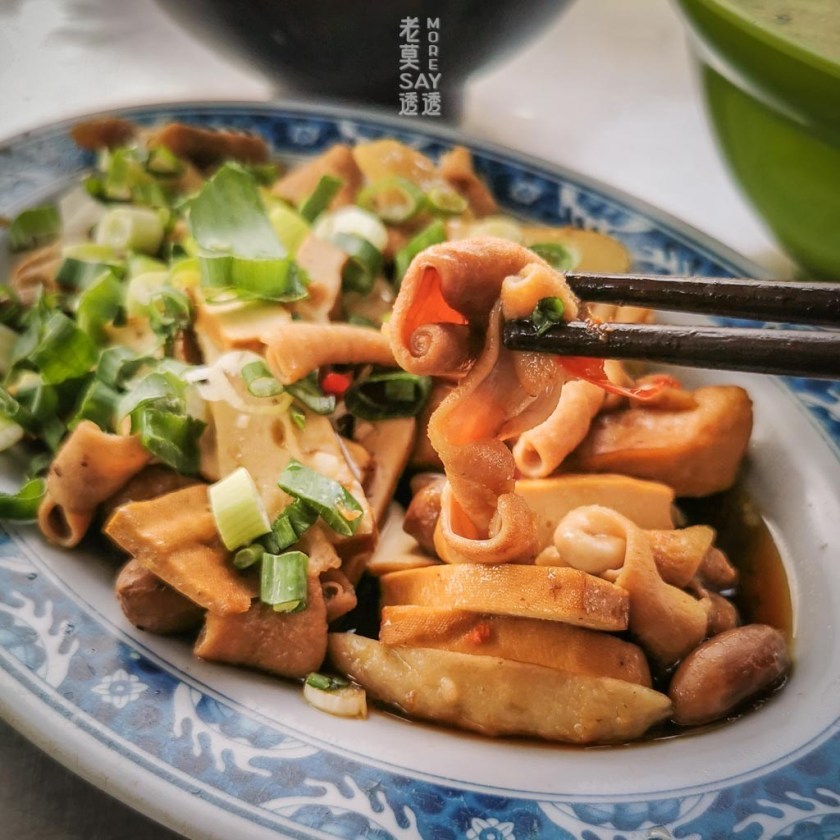 [台南意麵]北區王媽媽汕頭意麵,創立於1968年,50多年老滋味!滷味,餛飩湯