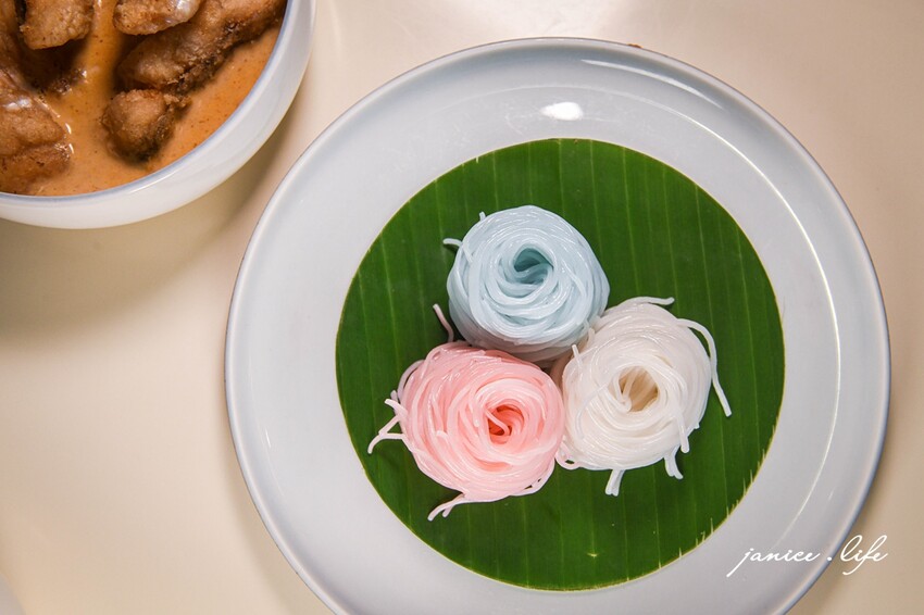 中壢美食｜Lady nara 創意新泰式料理餐廳｜曼谷最強網美餐廳｜姊妹情侶約會餐廳｜夏季新品 - 潔妮食旅生活